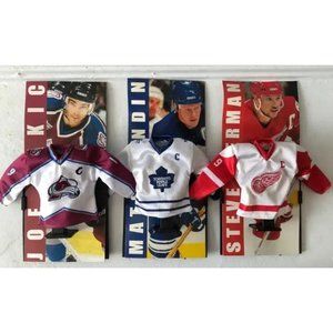 3 NHL mini jerseys without base - loose